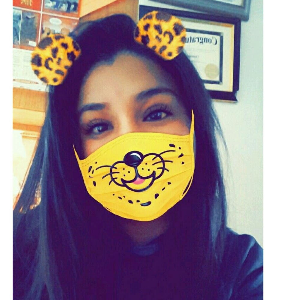 Meet your Posher, Junes